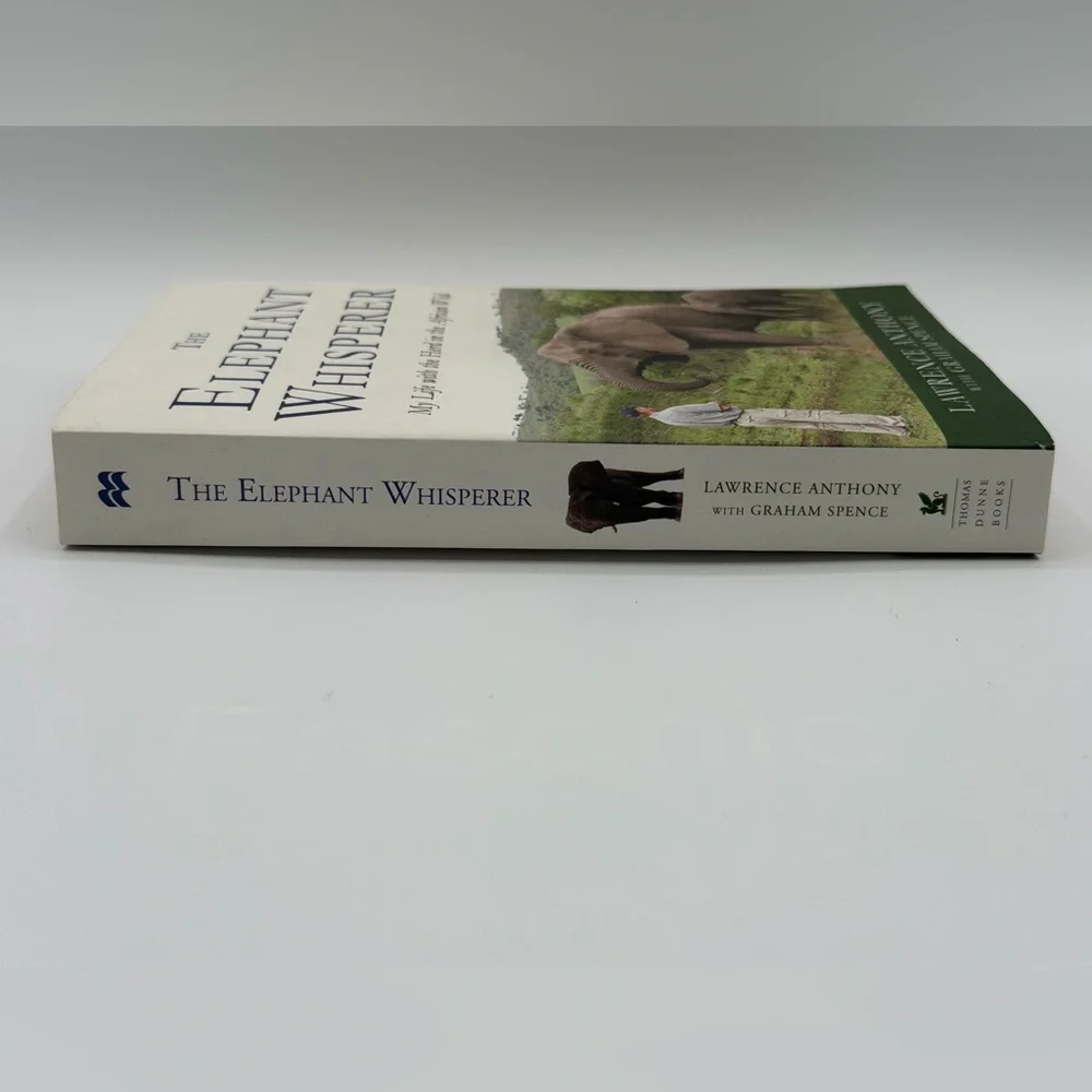 The Elephant Whisperer: My Life With The Herd In The African Wild (Paperback)